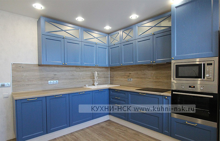 синяя классическая кухня фото