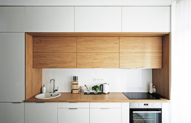 Кухни с разноглубокими шкафами - модный дизайн кухни 2021