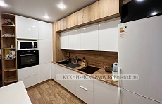 Фото кухня угловая на заказ модерн с.дерево белая 