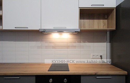 Кухня угловая модерн стиральная машина встроенная плита встроенная встроенная посудомойка портфолио встроенная матовая тёмный низ/светлый верх стильные